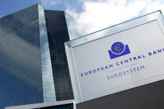 foto da placa da sede do banco central europeu ou BCE